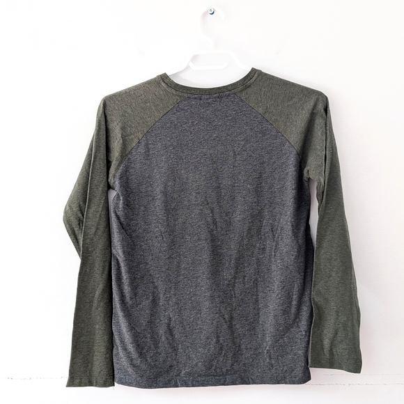 2/15$ Star Wars Mandalorian Yoda Kids Long Sleeve T-shirt ~ Size 10 - Picture 4 of 6